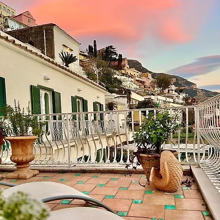 Hotel Villa Delle Palme In Positano Exterior foto